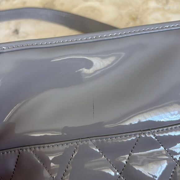 Coach Poppy Liquid Gloss Convertible Crossbody Bag Light Grey Patent Leather - Picture 16 of 16